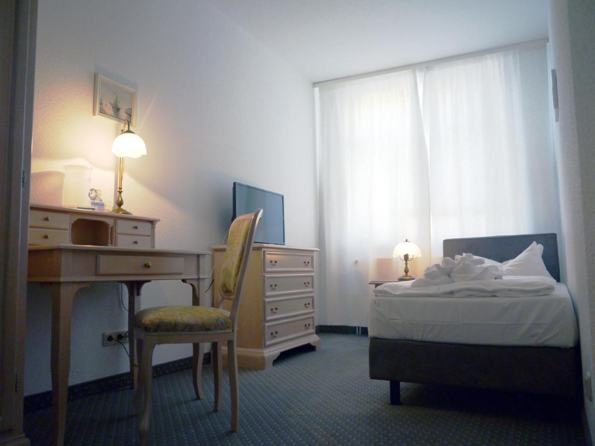 Hotel Esplanade Garni 3*
